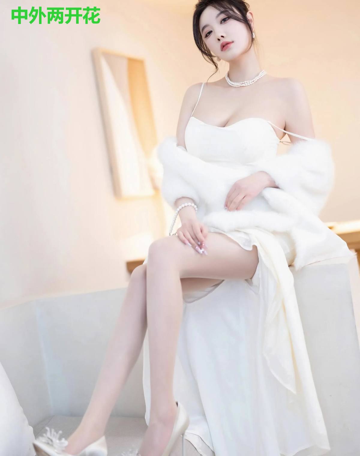 中外两开花
