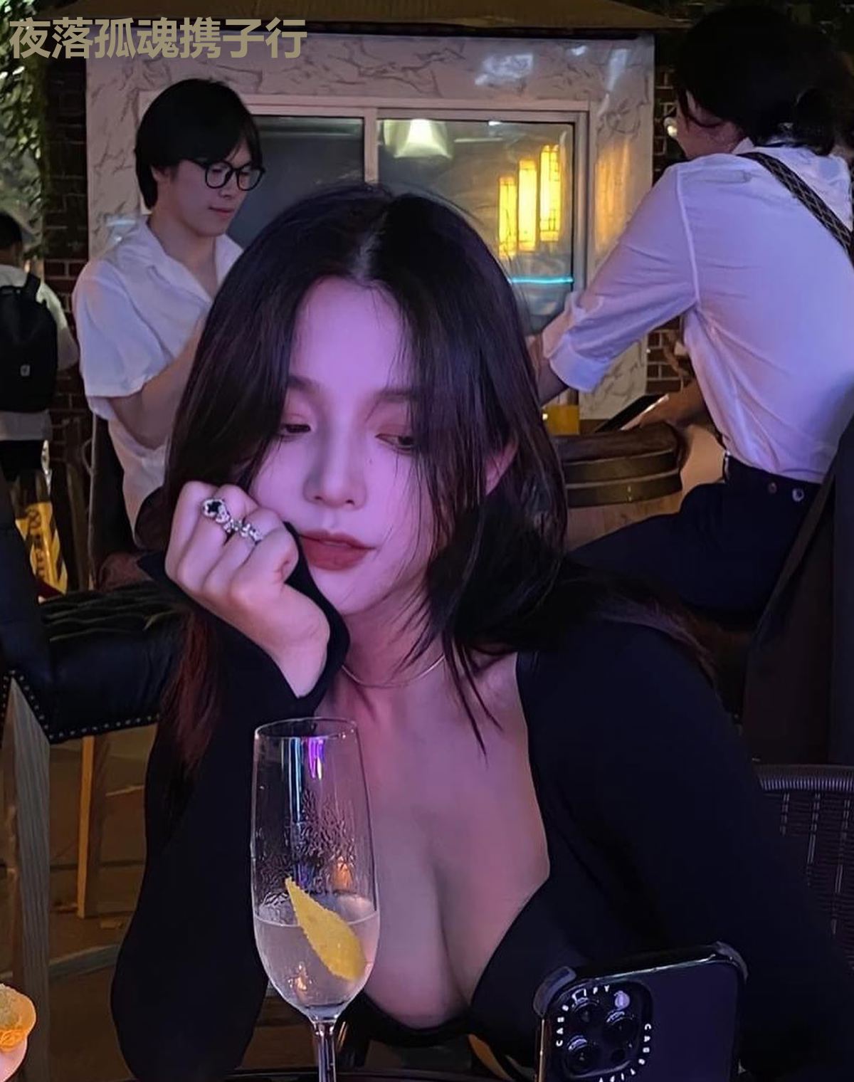 夜落孤魂携子行