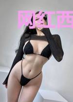 网红西点店的老板娘